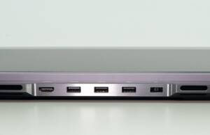 lenovo legion slim 7 edges back